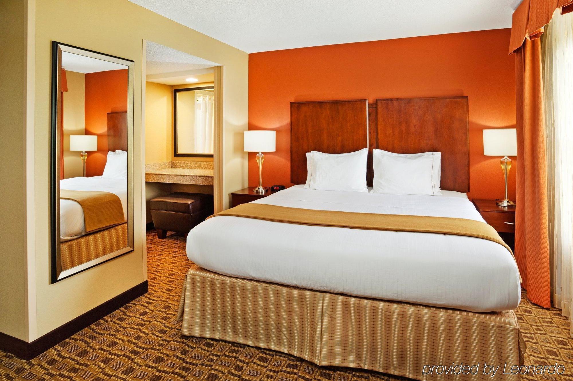 Comfort Suites Near Birkdale Village- Huntersville Bilik gambar